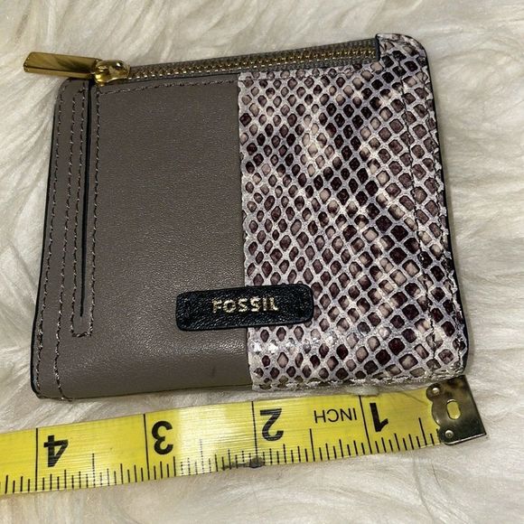 Sold 😀Fossil logan Zip small RFID Blocking snakeskin bifold wallet - Picture 9 of 10